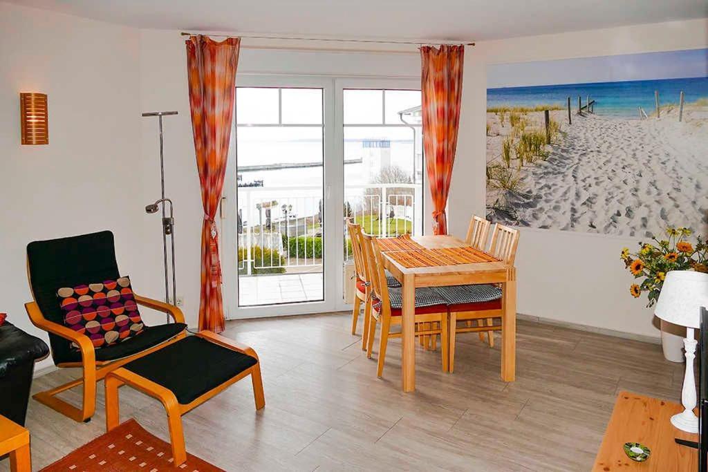 Ferienappartement Fraenzi Mit Herr Sassnitz Extérieur photo